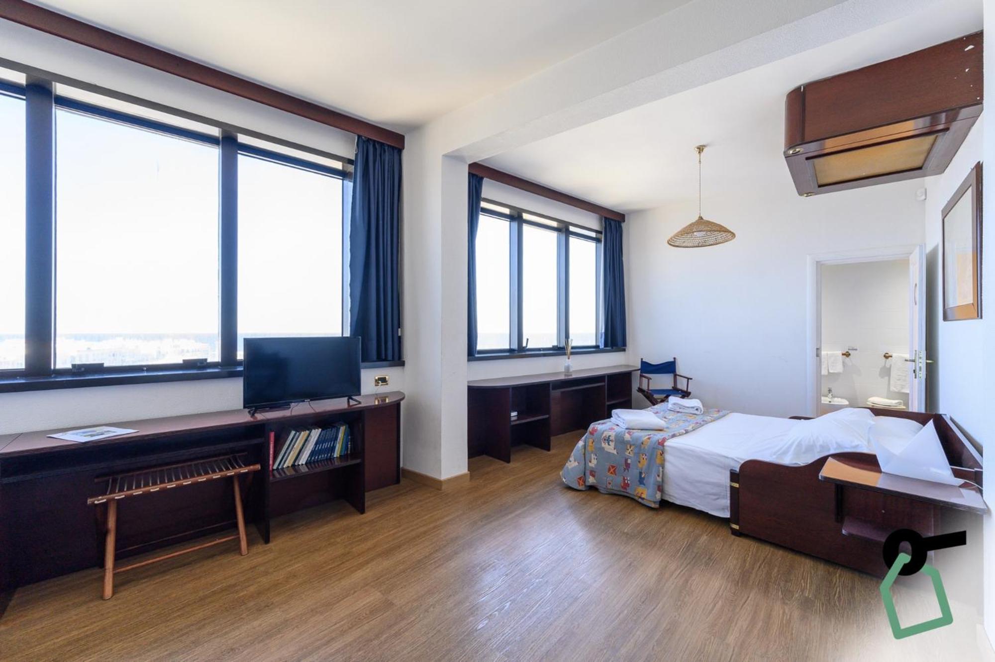 Hotel Hotiday Collection - Porto 3*