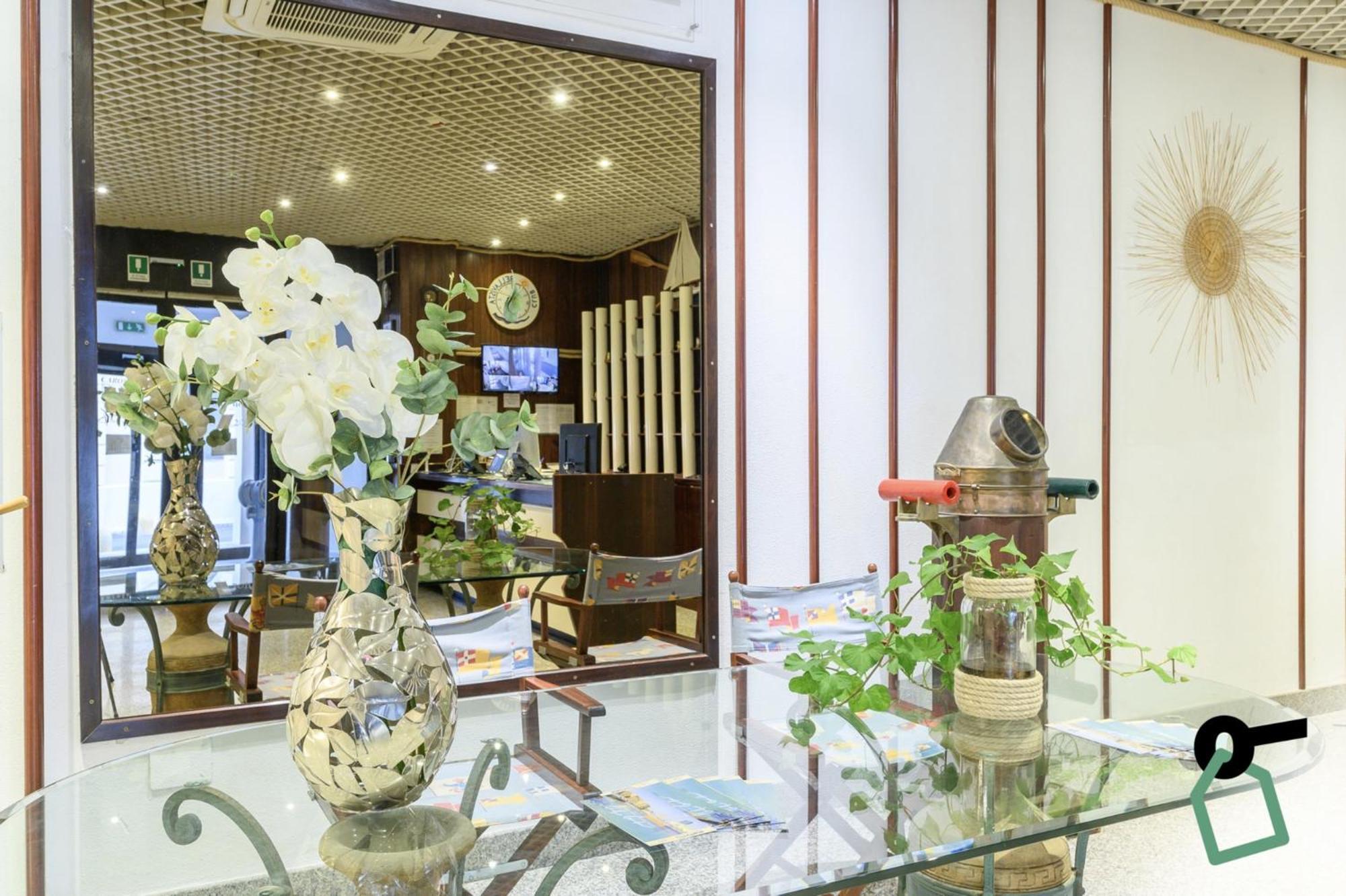 Hotiday Collection - Porto Hotel