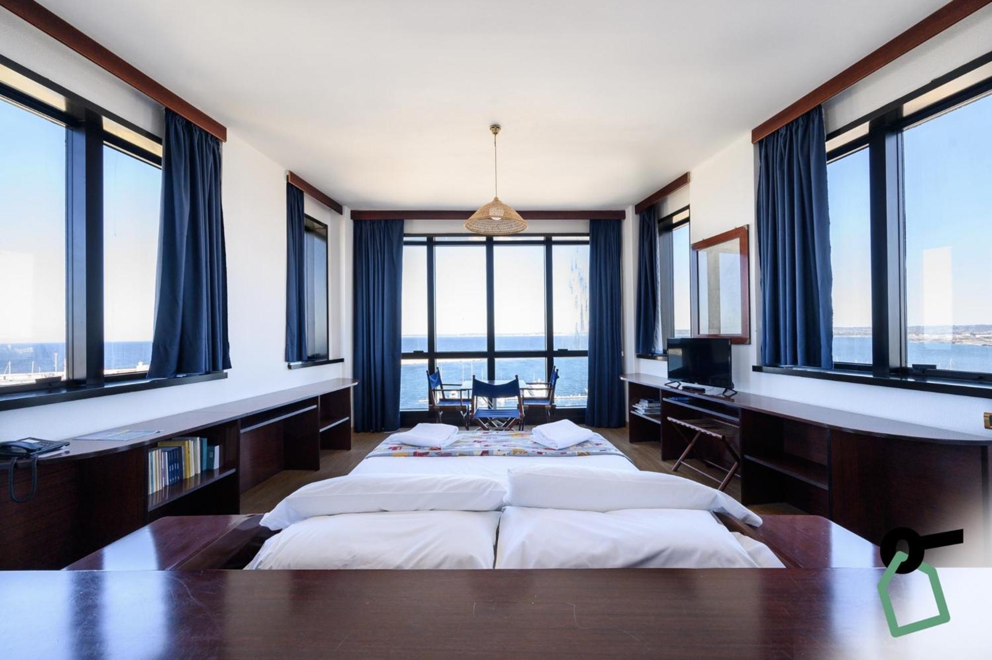 Hotel Hotiday Collection - Porto 3*